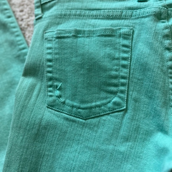 Kut From The Cloth - Picture 8 of 13